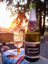 Dawn of champagne / ***