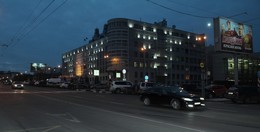 Die Stadt schläft / ***