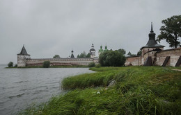 Cyril-Beloserski-Kloster. / ***