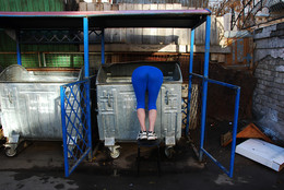 blau / ***