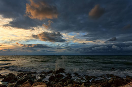 Abendstimmung am Meer / ***