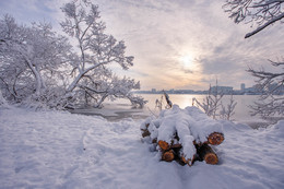 Snowy Morgen / ***