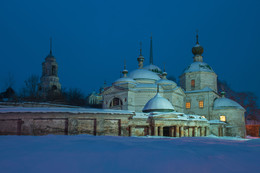 Paraskeva Kirche / ***