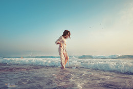 On Distant Shores ... / ***