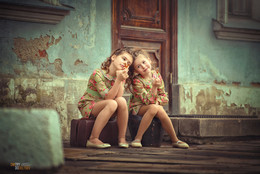 Schwestern / ***