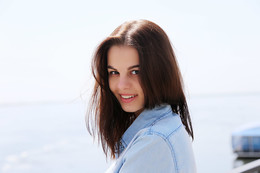 Tanya / ***