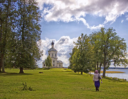 Nilova Wüsten. Heilig-Kreuz-Kirche / ***