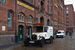 Ford / ***