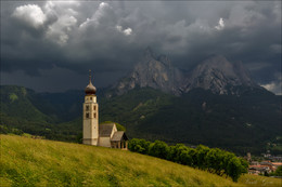 Prima del temporale / ***
