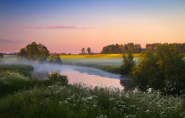 Auf der Morgendämmerung / ***