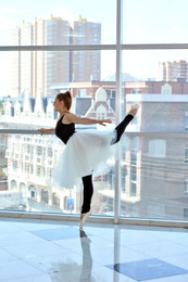 Alyona / ***