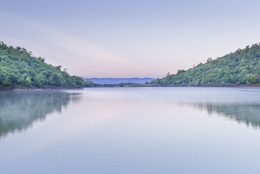 Dämmerung auf dem See / ***