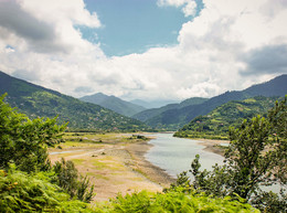 Georgian Weiten / ***