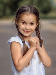 Emily / ***