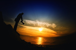 Photographer, sunset, sky. 8:20 pm / ***