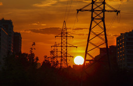 Sonnenuntergang in der Stadt / ***