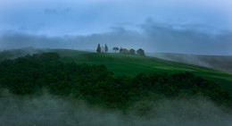  / It was very rainy drizzling weather and Capella appeared to me only for a couple of minutes and - bang, done, as result, you can see what happened. Very amazing place, highly recommend to visit it!