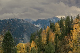 Herbst in den Bergen. / ***