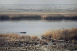 Am Ufer des Flusses / ***