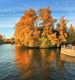 im Oktober / ***