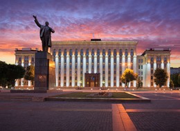 Lenin-Platz / ***