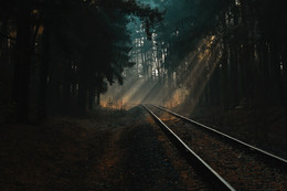 Durch die Dunkelheit / ***