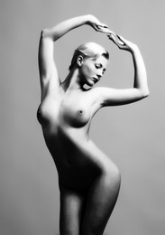 Tania / ***
