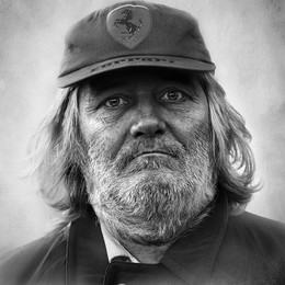 großer Mann / ***