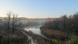 Oktobermorgen / ***