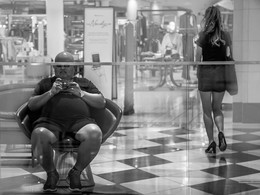 hinter Glas / ......