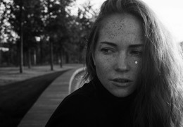  / ***