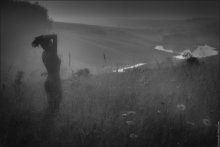 In Mist She Was Standing... / ***