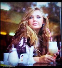 Annette / ***