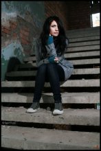 Vivi (1) / ***