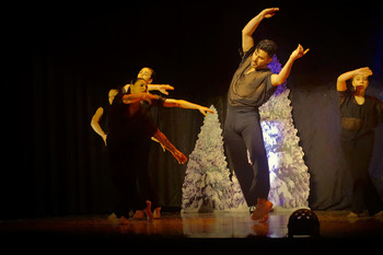 Dancer / ***