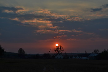 Sonnenuntergang im Outback / ***