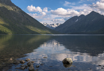 Lower Lake Multinskoye / ...