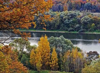Herbst auf der Oka. / ***