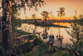 Im Morgengrauen ist es noch still / http://www.youtube.com/watch?v=-sWnEWpS_fA