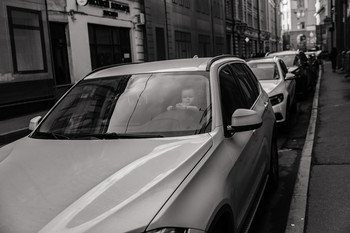 Fahrer / ***