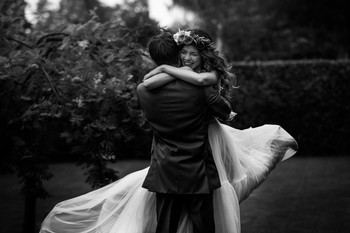 We're in love / ***