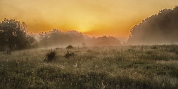 Die Sonne steigt ... / ***