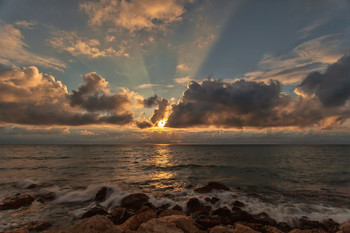 Abendstimmung am Meer / ***