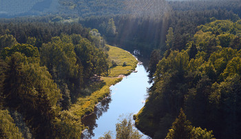 Žemyn upe / Žemyn upe