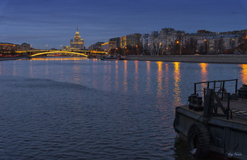 Abend auf dem Fluss / ***