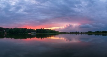 Sonnenuntergang auf dem See / ***