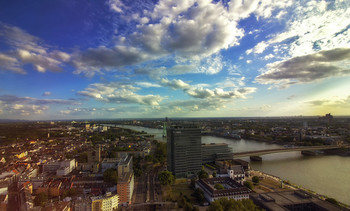 Köln / ***