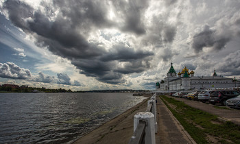Kostroma / ***