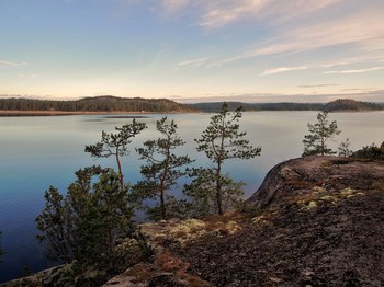 Morgen auf dem Ladoga-See / ***