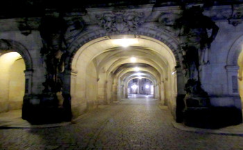 https://www.joergsfotografischeaugenblicke.de/ / Am Dresdner Schloss bei Nacht